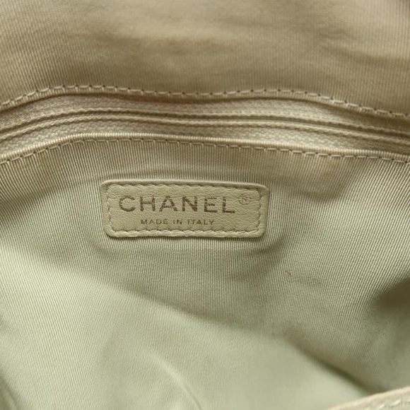 CHANEL Hobo (Discontinued) - Picture 7 of 8